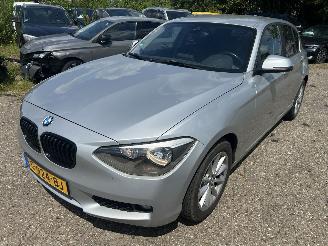 uszkodzony samochody osobowe BMW 1-serie 116i   5 Drs 2012/4