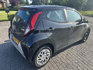 Toyota Aygo 1.0 VVT-i  x-Play   ( Diefstal radio ) picture 4
