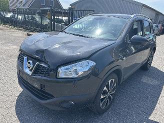 damaged passenger cars Nissan Qashqai 1.6 Connect Edition 2011/8