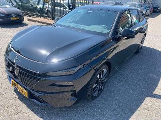 skadebil auto Peugeot 308 SW 1.2 Hybrid  Automaat Allure  ( 632 Km )   nw prijs 42500,00 2026/7