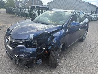damaged passenger cars Renault Kadjar 1.2 TCe  Bose 2018/3