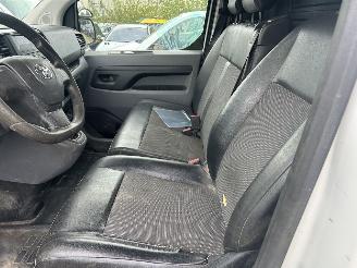 Toyota Proace 1.6 D -4D Cool Comfort picture 8