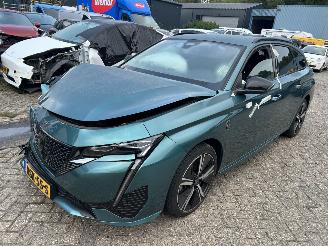 krockskadad bil auto Peugeot 308 SW  1.2 Hybrid  Automaat   GT Uitvoerring 2025/6