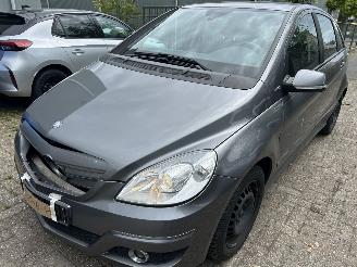 Mercedes B-klasse 180 picture 1