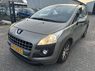 skadebil auto Peugeot 3008 1.6 VTI   ST 2010/4
