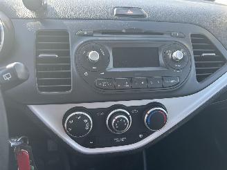 Kia Picanto 1.0  Comfortline picture 9