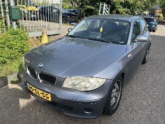 skadebil auto BMW 1-serie 116i   5 Drs 2006/6