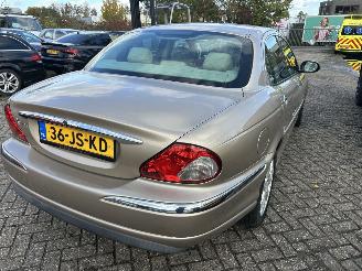 Jaguar X-type 2.0 V6  Automaat picture 3
