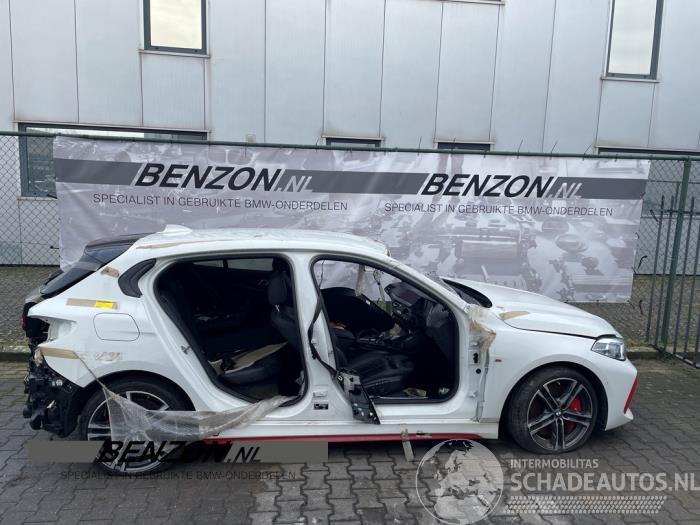 BMW 1-serie 1 serie (F40), Hatchback, 2019 M135i xDrive 2.0 TwinPower 16V