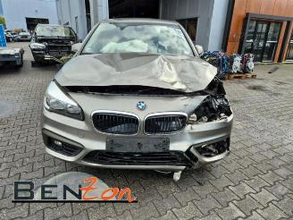 Coche siniestrado BMW 2-serie 2 serie Active Tourer (F45), MPV, 2013 / 2021 218i 1.5 TwinPower Turbo 12V 2014/11