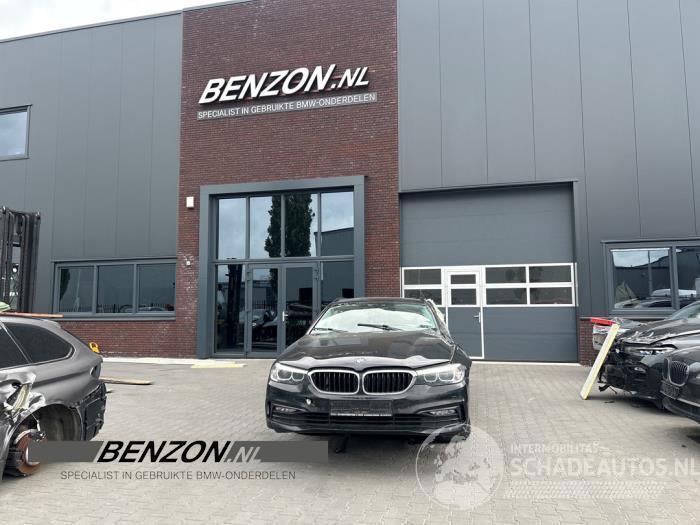 BMW 5-serie 5 serie Touring (G31), Combi, 2017 520d 2.0 TwinPower Turbo 16V