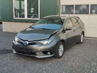 Schadeauto Toyota Auris 1.8 Hybrid Aut Dynamic Go Aut 2018/9