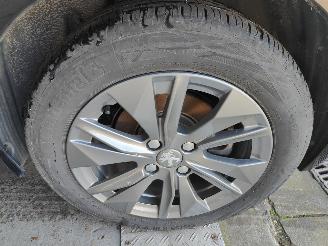 Peugeot 208 EV Allure 50kWh picture 19