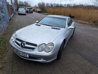 Salvage car Mercedes SL SL (R230), Cabrio, 2001 / 2012 5.0 SL-500 V8 24V 2003