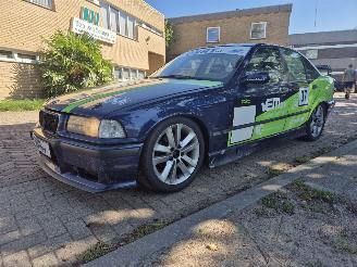  BMW 3-serie 328i 6-cilinder race edition 1990/4
