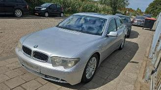 Coche siniestrado BMW 7-serie 7 serie (E65/E66/E67), Sedan, 2001 / 2009 745i,Li 4.4 V8 32V 2002/3