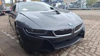 BMW i8  picture 3