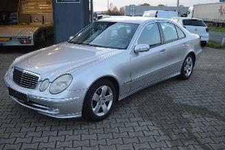 Coche accidentado Mercedes E-klasse 200 CDI AVANTGARDE SCHUIFDAK AUTOMAAT SHZ 2004/2