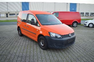 Vaurioauto  passenger cars Volkswagen Caddy 1.6 TDI 55 KW EURO 5 2011/2