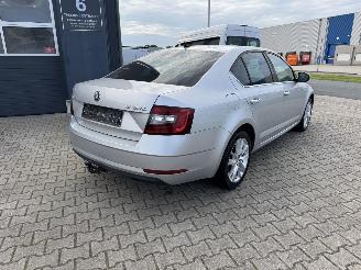 Skoda Octavia 85 KW LIMOUSINE FACELIFT AMBITION KLIMA picture 6