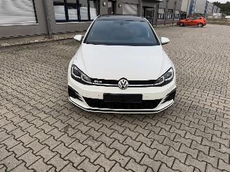 skadebil auto Volkswagen Golf 2.0 GTD LED PANORAMADACH VOLL 2018/10
