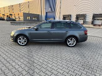Skoda Octavia 1.6 TDI DSG KLIMA NAVI AHK SITZHEIZUNG picture 8
