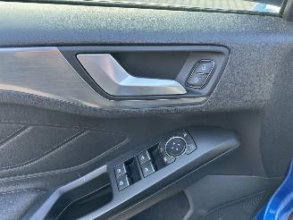 Ford Focus 1.0 Ecoboost Titanium Klima Navi picture 13