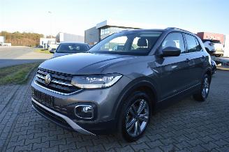 damaged passenger cars Volkswagen T-Cross Volkswagen T-Cross Style HighLine Full led Pdc Klimatronik 2021/4