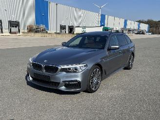 skadebil auto BMW 5-serie 520D TOURING M-PAKET PANORAMA LEDER NAVI 2017/11