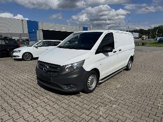 Unfallwagen Mercedes Vito Vito Kasten 114 CDI Kompakt Automatik Klima L + R Schiebetur 2016/6