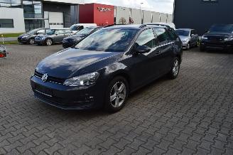 Avarii autoturisme Volkswagen Golf VII 1.6 TDI 77KW KOMBI NAVI KLIMA SHZ 2013/10