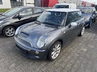 škoda osobní automobily Mini Mini COOPER S 120 KW LEDER XENON 2003/10