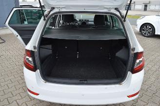 Skoda Fabia 1.0 70 KW Kombi Ambition Klima picture 12