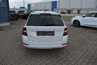 Skoda Fabia 1.0 70 KW Kombi Ambition Klima picture 6