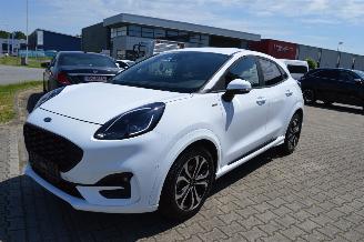 Schadeauto Ford Puma Ford Puma ST-Line Mild Hybrid Full led Navi Digital cocpit 2023/8