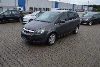 Schadeauto Opel Zafira 1.7 CDTI 81 KW 7 SITZE KLIMA EDITION 2010/11
