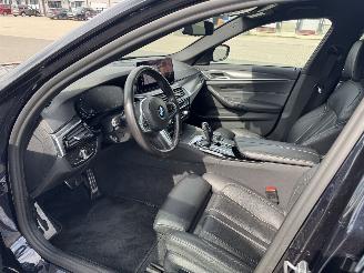 BMW 5-serie 530e M Sport Paket LED Navi Leder Klima picture 9