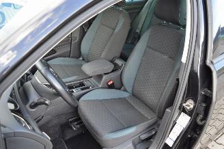 Volkswagen Golf 1.6 TDI 85 KW IQ.DRIVE KOMBI picture 12
