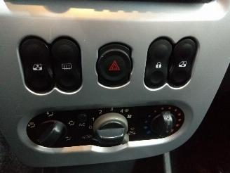 Dacia Sandero  picture 14