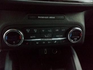 Ford Focus  picture 7