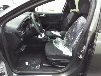 Ford Focus  picture 13
