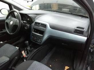 Fiat Grande Punto  picture 2