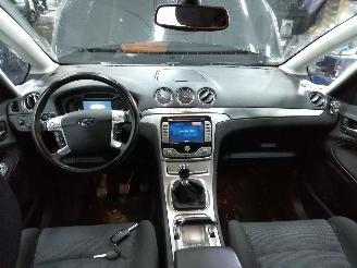 Ford S-Max  picture 31
