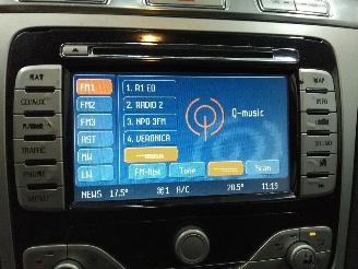 Ford S-Max  picture 7