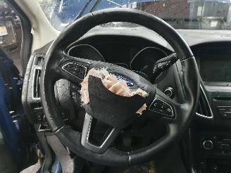 Ford Focus  picture 6