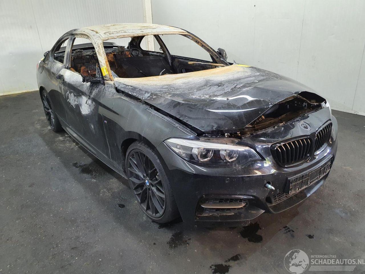 BMW 2-serie F22LCI M240i High Executive