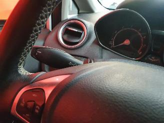 Ford Fiesta 1.0 EcoBoost Titanium picture 13