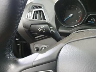 Ford C-Max 1.0 Ecoboost Titanium picture 21
