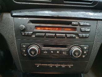 BMW 1-serie E88 120D Cabrio picture 27