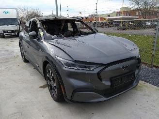 Auto da rottamare Ford Mustang Mach-e 98kWh 338pk AWD 2021/5
